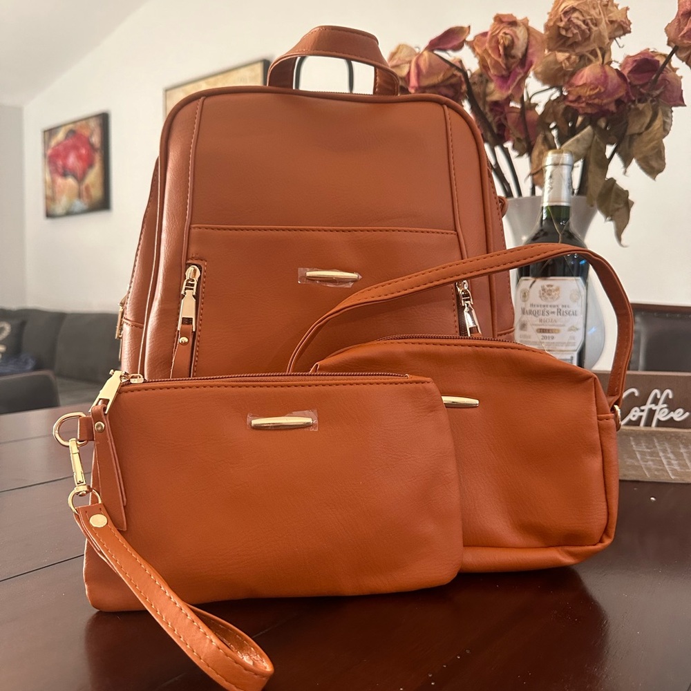 NWT 3 pieces Backpack set.